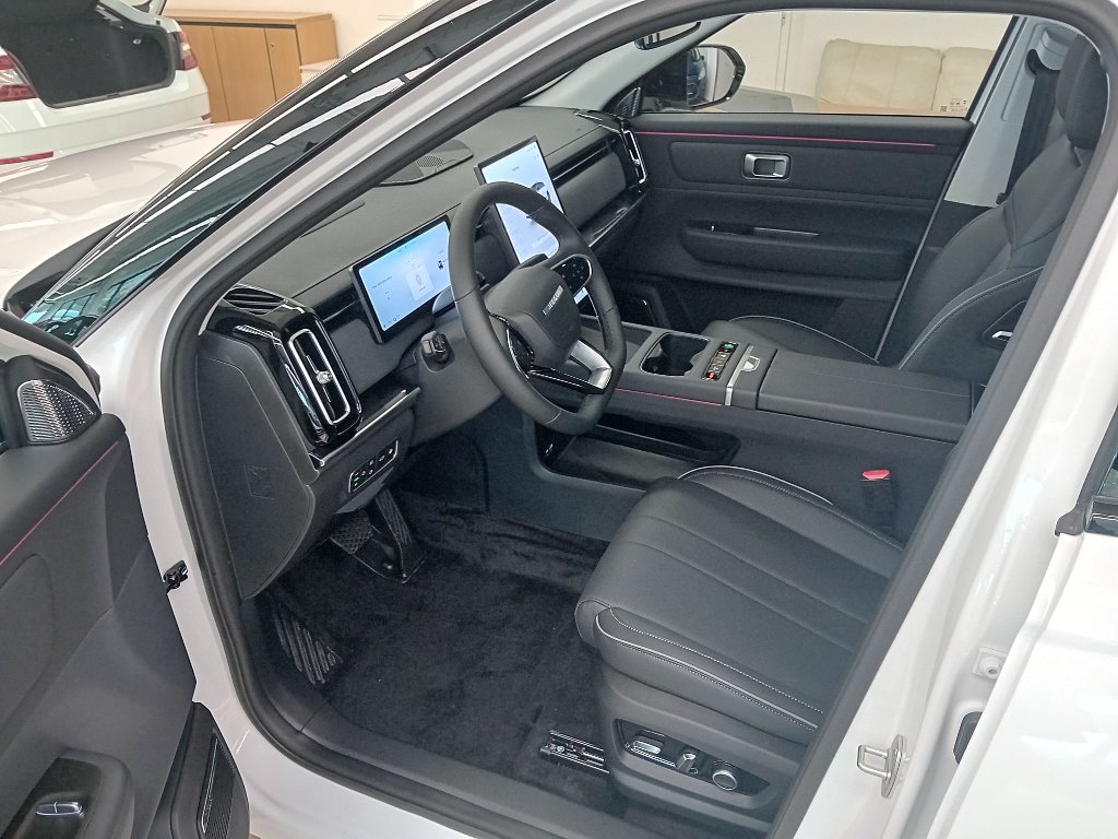 Vozidlo JAECOO J7 PHEV
